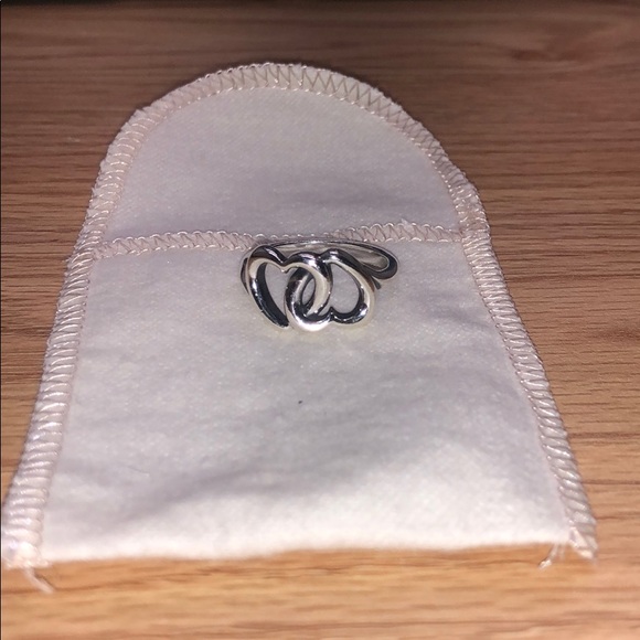 James Avery Jewelry - James Avery linked heart ring